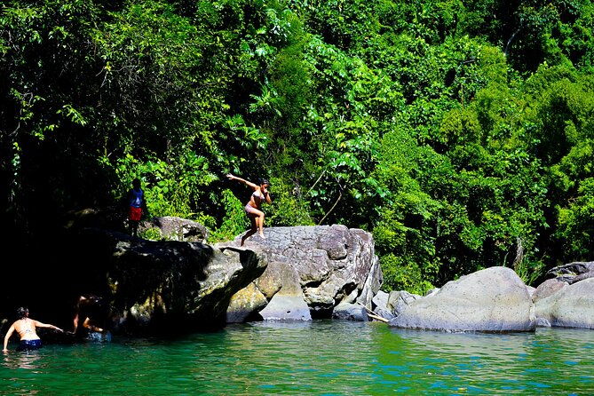 private-rainforest-waterfall-escape-local-foods-and-beach-tour