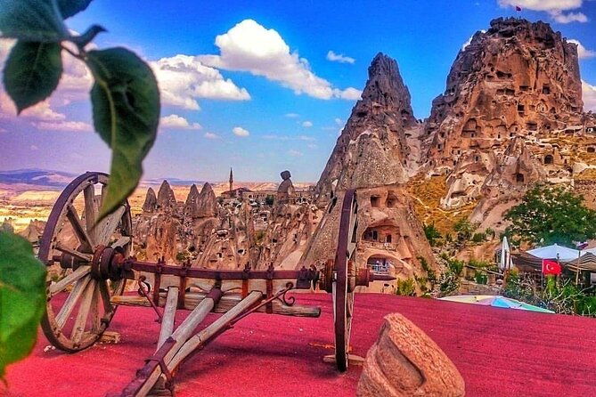 private-red-tour-with-professional-tour-guide-car