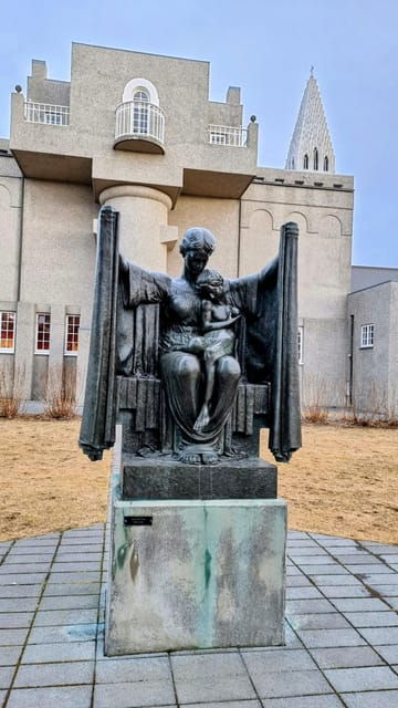 private-reykjavik-art-walking-tour