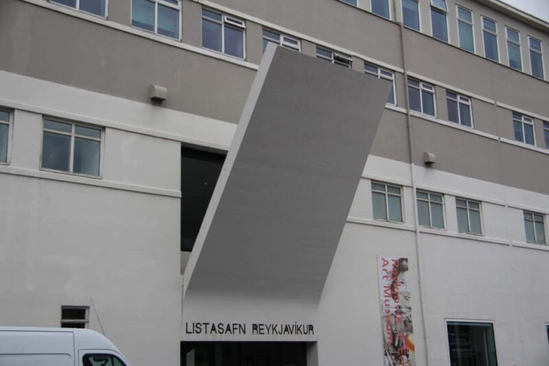 private-reykjavik-art-walking-tour