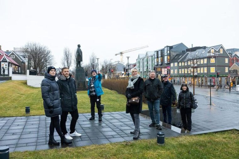 private-reykjavik-city-food-walking-tour