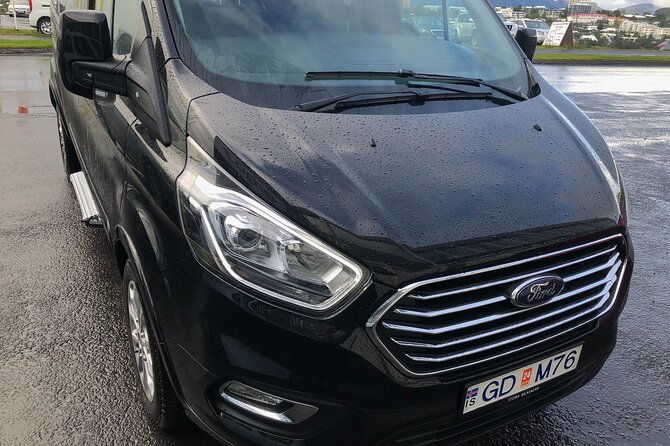 private-reykjavik-round-trip-airport-transfer