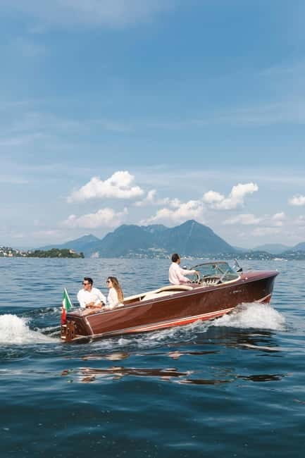 Private Riva Boat Tour Borromean Islands 4 hours - The Itinerary: What You Can Expect