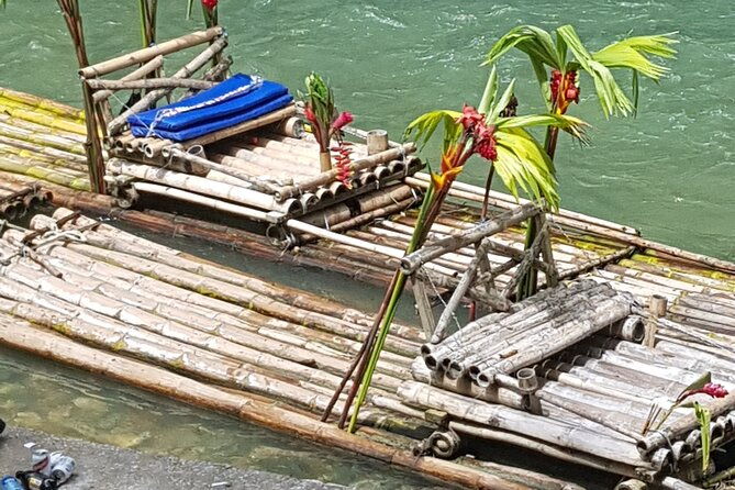 private-river-bamboo-raft-with-limestone-foot-massage-in-montego-bay
