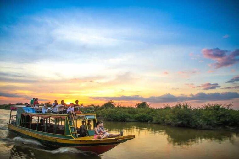 private-river-boat-from-siem-reap-to-battambang-by-water-way