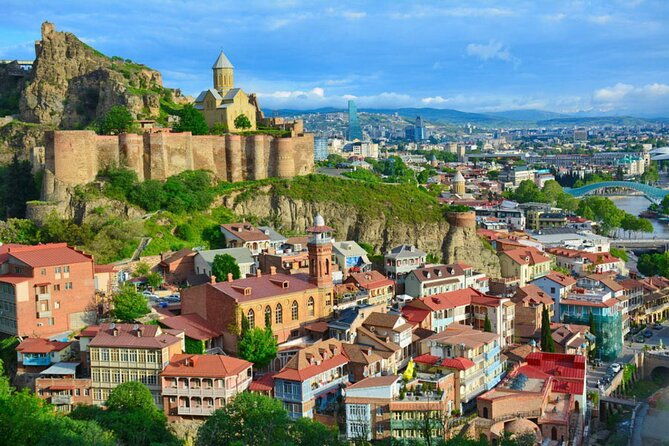 private-riverboat-tour-in-tbilisi-and-mtskheta-with-wine-stories