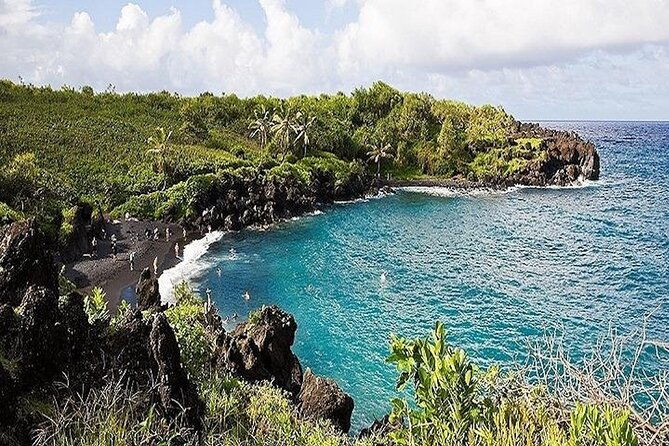 private-road-to-hana-rainforest-waterfall-experience-from-maui