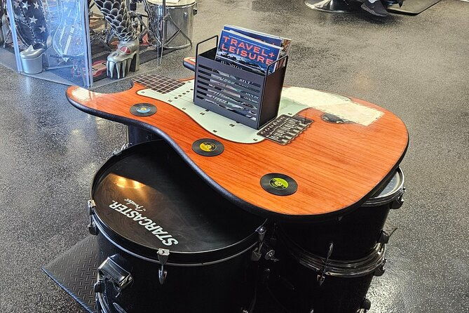 private-rock-n-roll-museum-tour-in-vegas