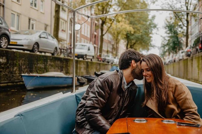 private-romantic-canal-cruise-amsterdam-with-bubbly-and-snacks