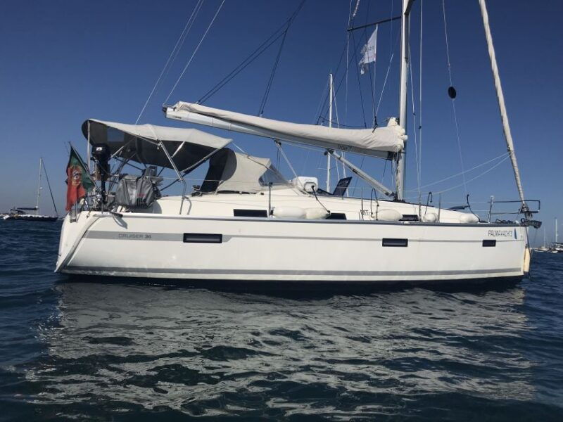 private-romantic-cruise-with-sparkling-wine-2-hour-lisbon