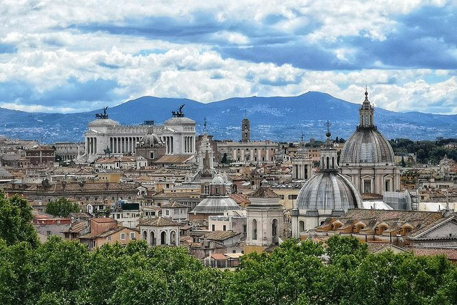private-rome-off-the-beaten-path-tour-discover-its-overlooked-city-center