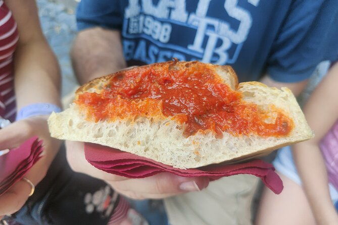 private-rome-street-walking-food-and-history-tour