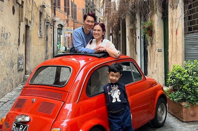 private-rome-tour-in-classic-red-fiat500