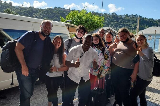 private-round-trip-airport-transfer-from-montego-bay-to-negril