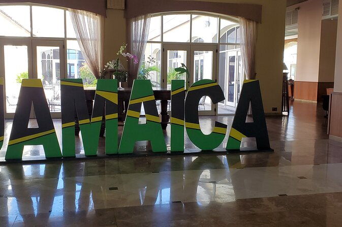 private-round-trip-airport-transfer-from-montego-bay-to-negril