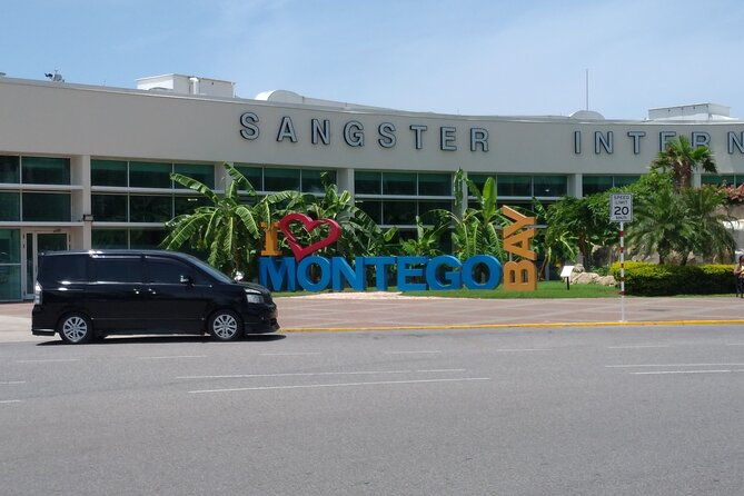 private-round-trip-airport-transfer-from-montego-bay-to-negril