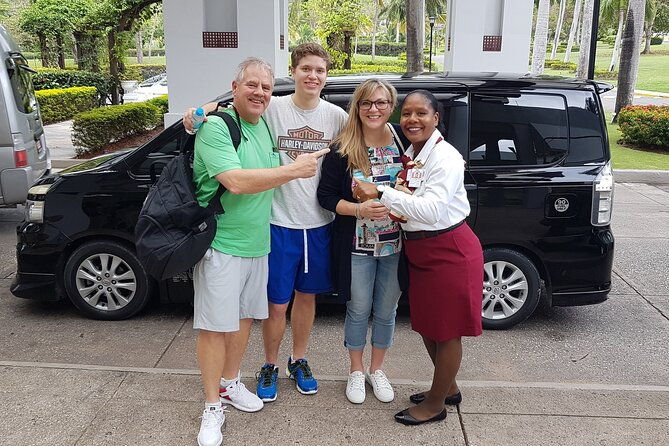 private-round-trip-airport-transfer-from-montego-bay-to-ocho-rios