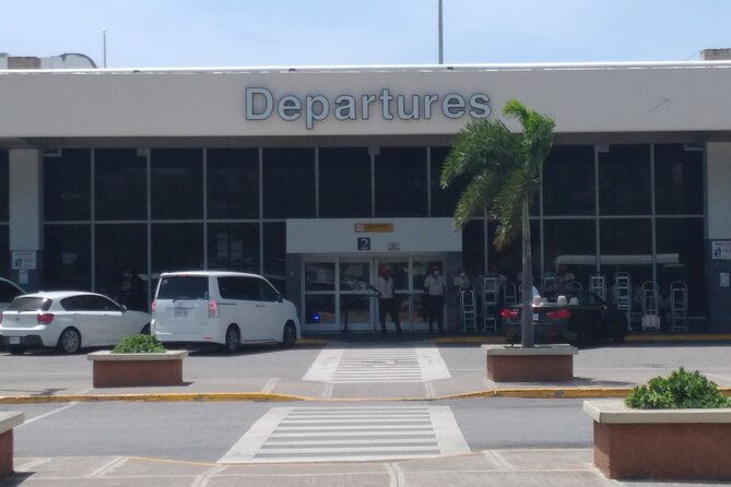 private-round-trip-airport-transfer-from-montego-bay-to-ocho-rios