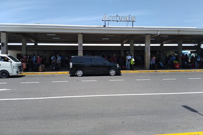 private-round-trip-airport-transfer-in-montego-bay