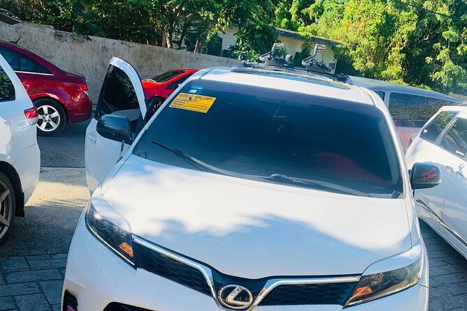 private-round-trip-punta-cana-airport-to-uvero-alto-villa-hotel-transfer