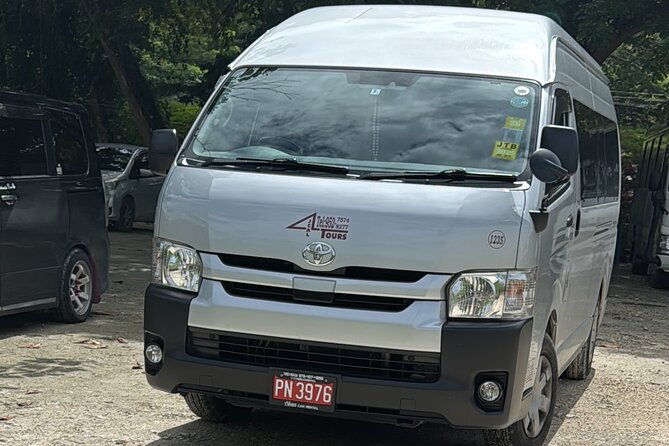 private-round-trip-transfer-in-montego-bay