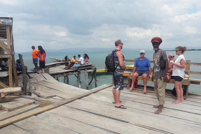 private-round-trip-transfer-to-the-pelican-bar-from-montego-bay