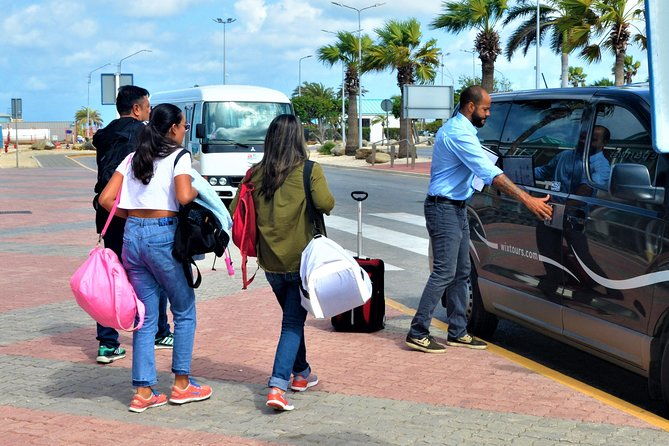 private-roundtrip-airport-transfers-in-aruba