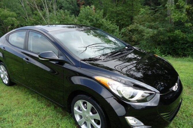 private-roundtrip-minivan-airport-transfer-to-downtown-nassau