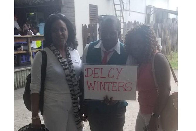 private-roundtrip-transfer-montego-bay-airport-excellence-oyster