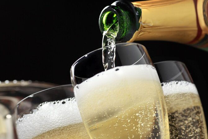 private-roundtrip-transfer-to-las-vegas-by-luxury-limo-2