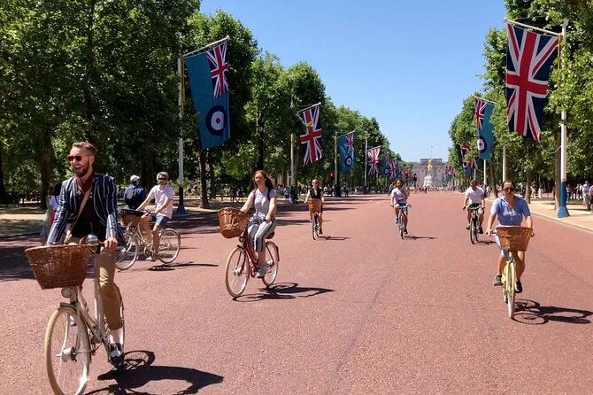 private-royal-london-bike-tour-with-pub-street-art