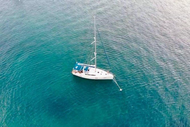 private-sail-tour-puerto-rico-fajardo-with-drinks-food