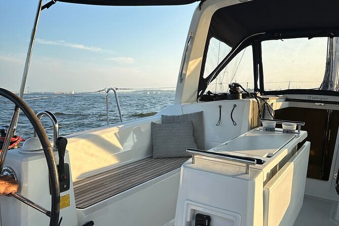 private-sailboat-guided-tour-of-new-york-city