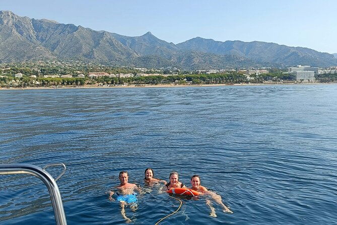private-sailboat-marbella-navigation-swimming-in-the-sea-and-snacks