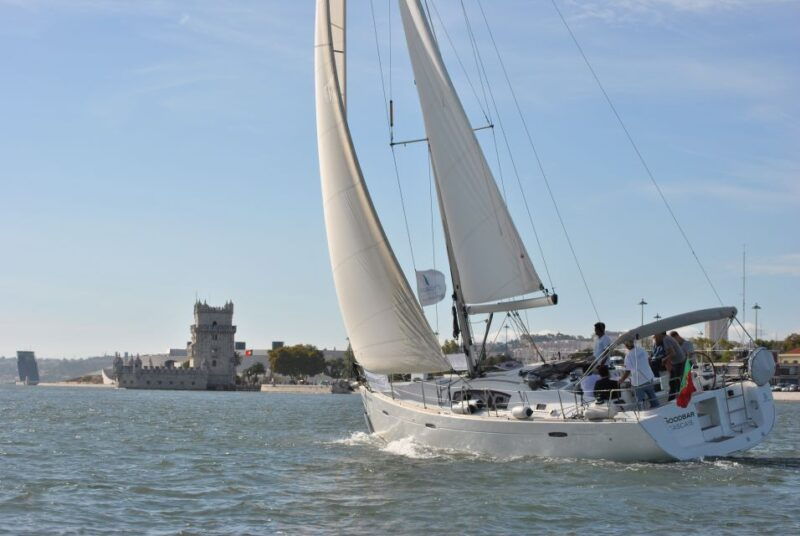 private-sailing-boat-tour-lisbon-with-a-drink-2-to-8-hours