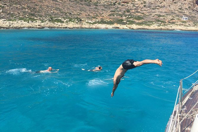 private-sailing-cruise-balos-and-gramvousa-with-meal-and-drinks-2