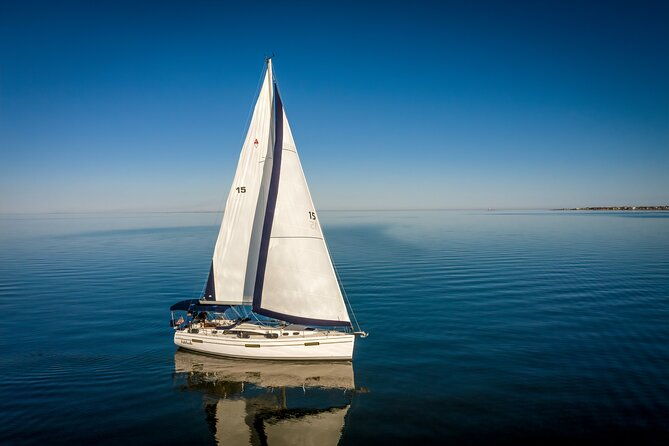 private-sailing-experience-on-galveston-bay
