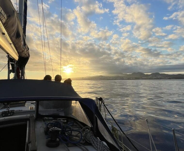 private-sailing-sunset-tour-pdl