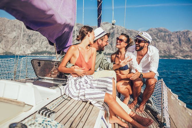 private-sailing-trip-along-capri-and-the-amalfi-coast