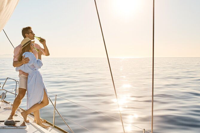 private-sailing-trip-with-a-bottle-of-cava-in-barcelona