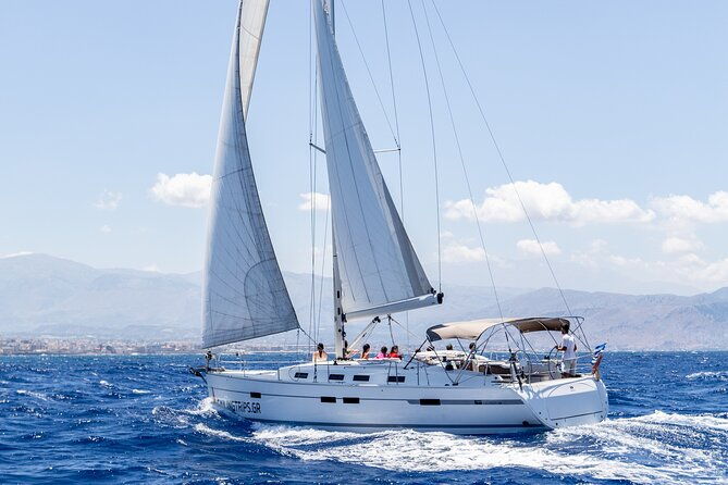 private-sailing-trips-to-dia-island