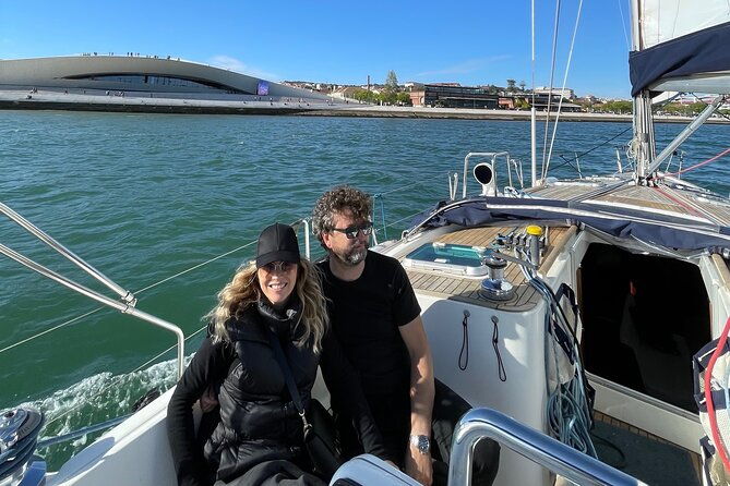 private-sailing-w-wines-in-lisbon