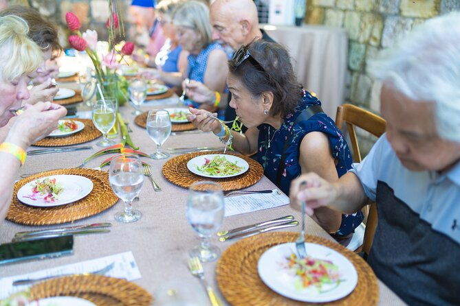 private-sandy-bay-farm-to-table-meal-and-tour-at-blue-hole-estate