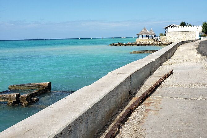 private-sangsters-int-airport-pickup-to-montego-bay-resorts