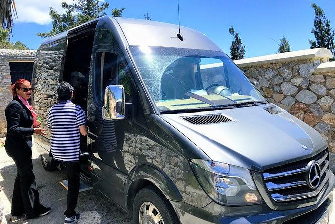 private-santorini-day-tour-native-driver