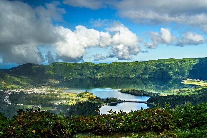 private-sao-miguel-highlights-tour-for-groups-up-to-8