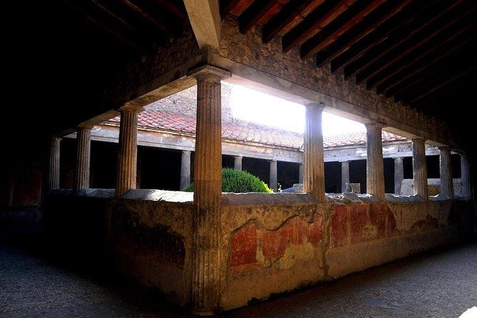 private-scenic-amalfi-coast-pompeii-day-tour