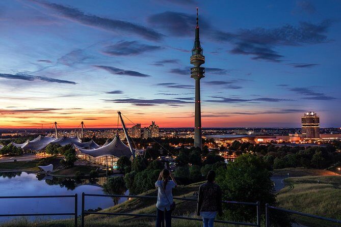 Private Scenic Transfer from Nuremberg to Munich with 4h of Sightseeing - Key Points