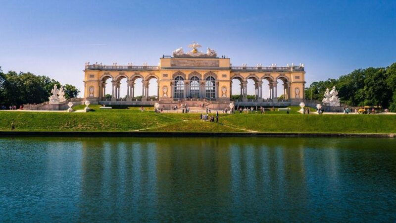 private-schonbrunn-palace-tour-entrance-included