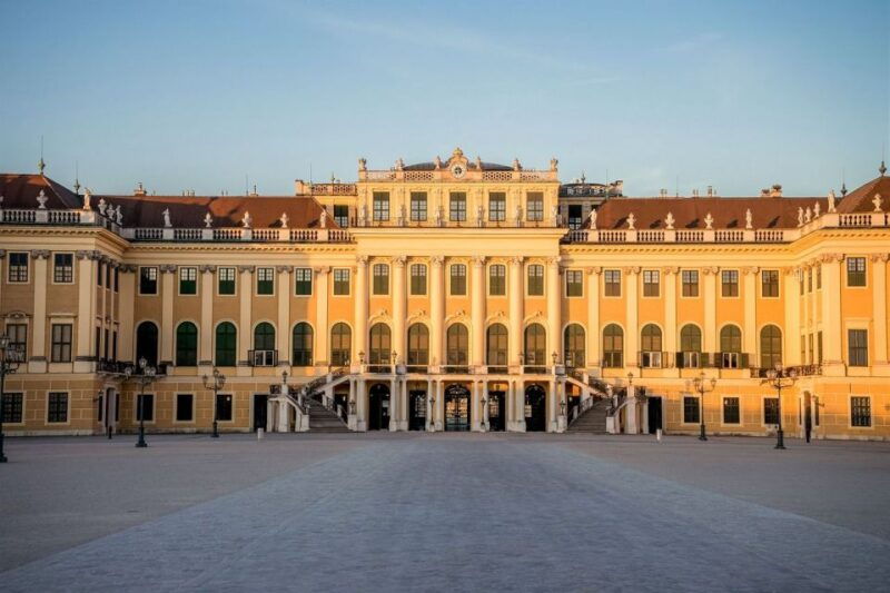 private-schonbrunn-palace-tour-entrance-included